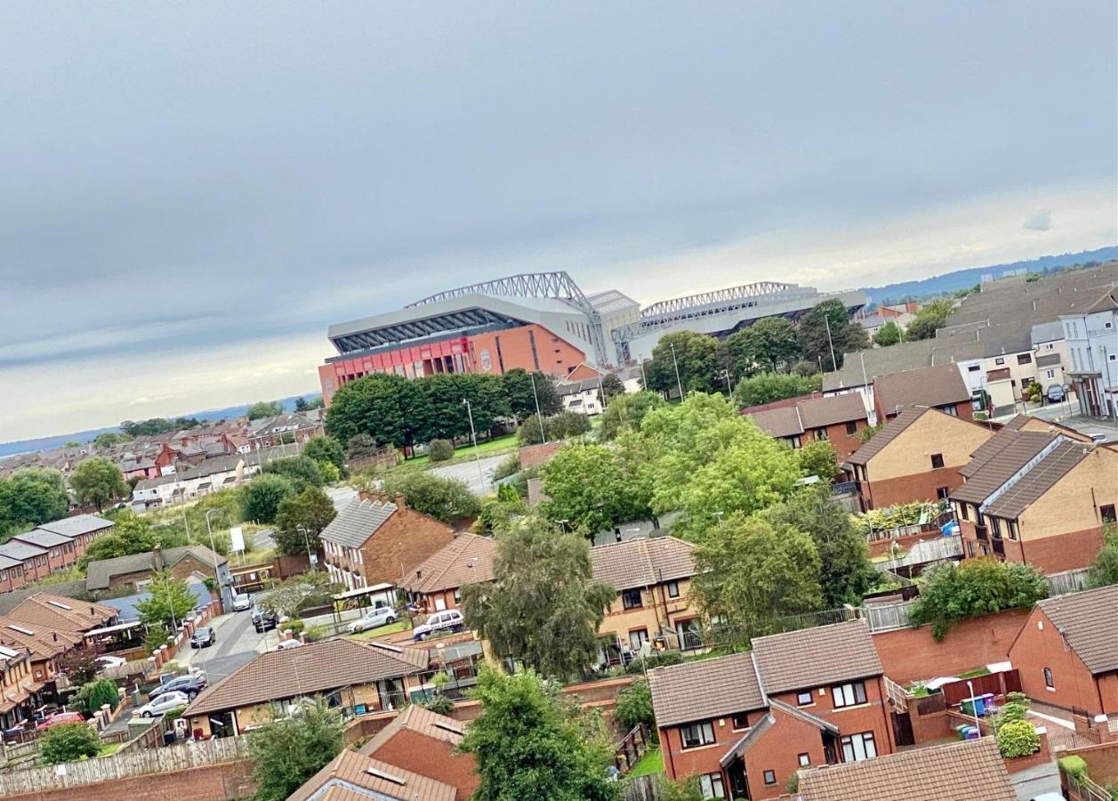 Unique View Of Anfield Stadium - Charming 2 Bedroom Apartment In Liverpool With Parking Exterior foto