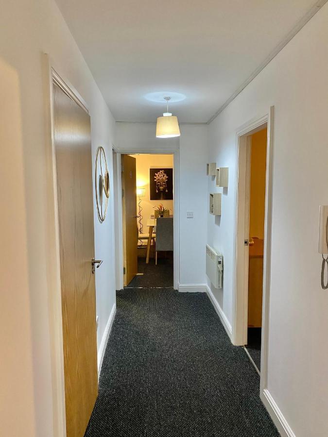 Unique View Of Anfield Stadium - Charming 2 Bedroom Apartment In Liverpool With Parking Exterior foto